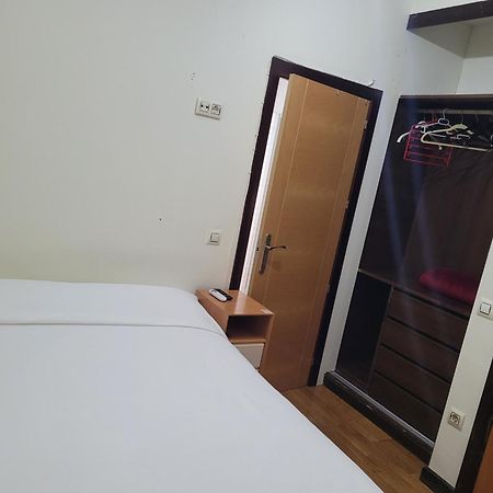 Hostal El Pasaje Puente Genil Buitenkant foto