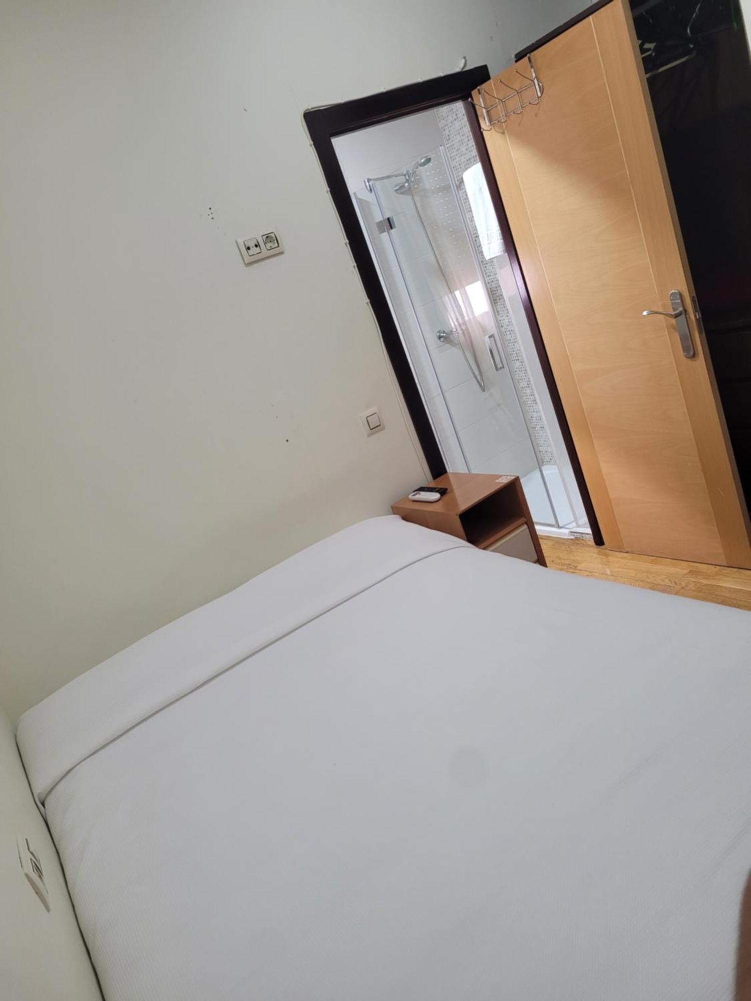 Hostal El Pasaje Puente Genil Buitenkant foto