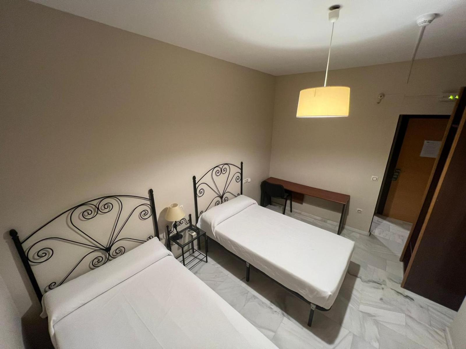 Hostal El Pasaje Puente Genil Buitenkant foto